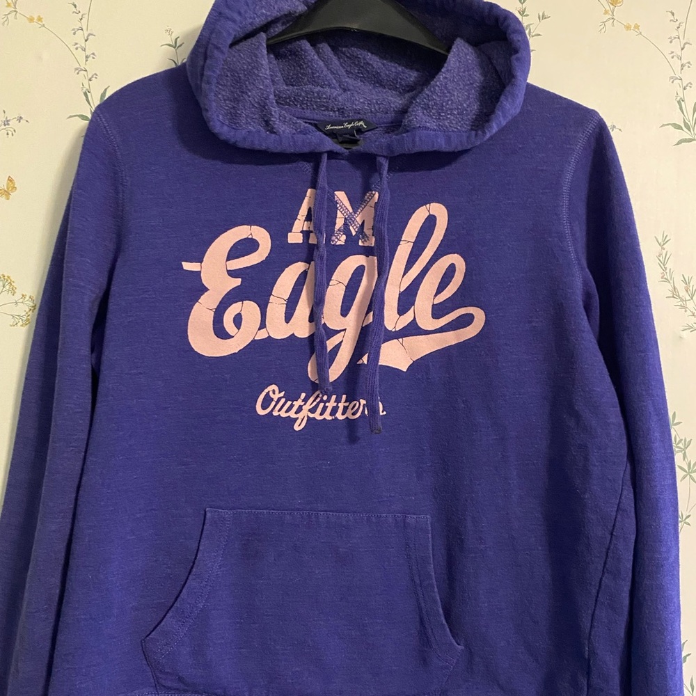 Large American Eagle hoodie
